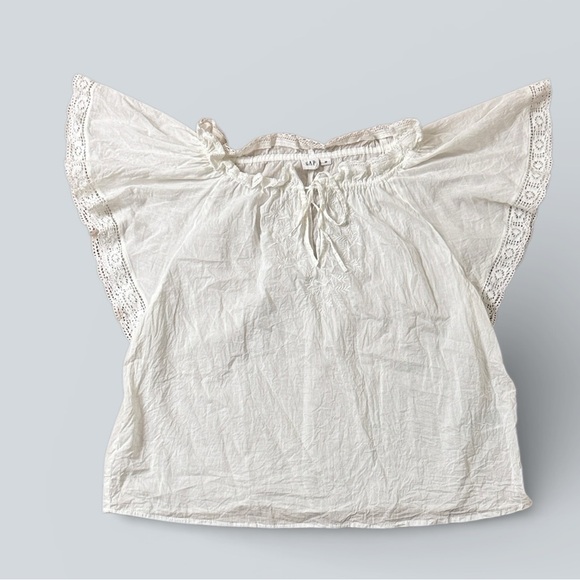 GAP White Lace Trim Flutter Sleeve Blouse - Picture 4 of 7